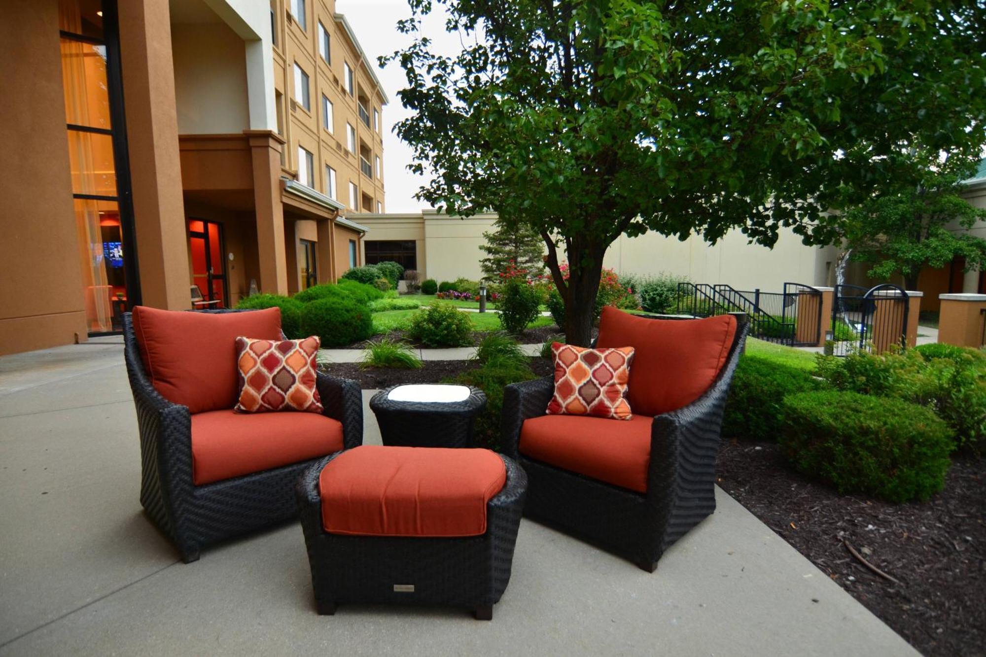 Courtyard Kansas City East/Blue Springs Dış mekan fotoğraf